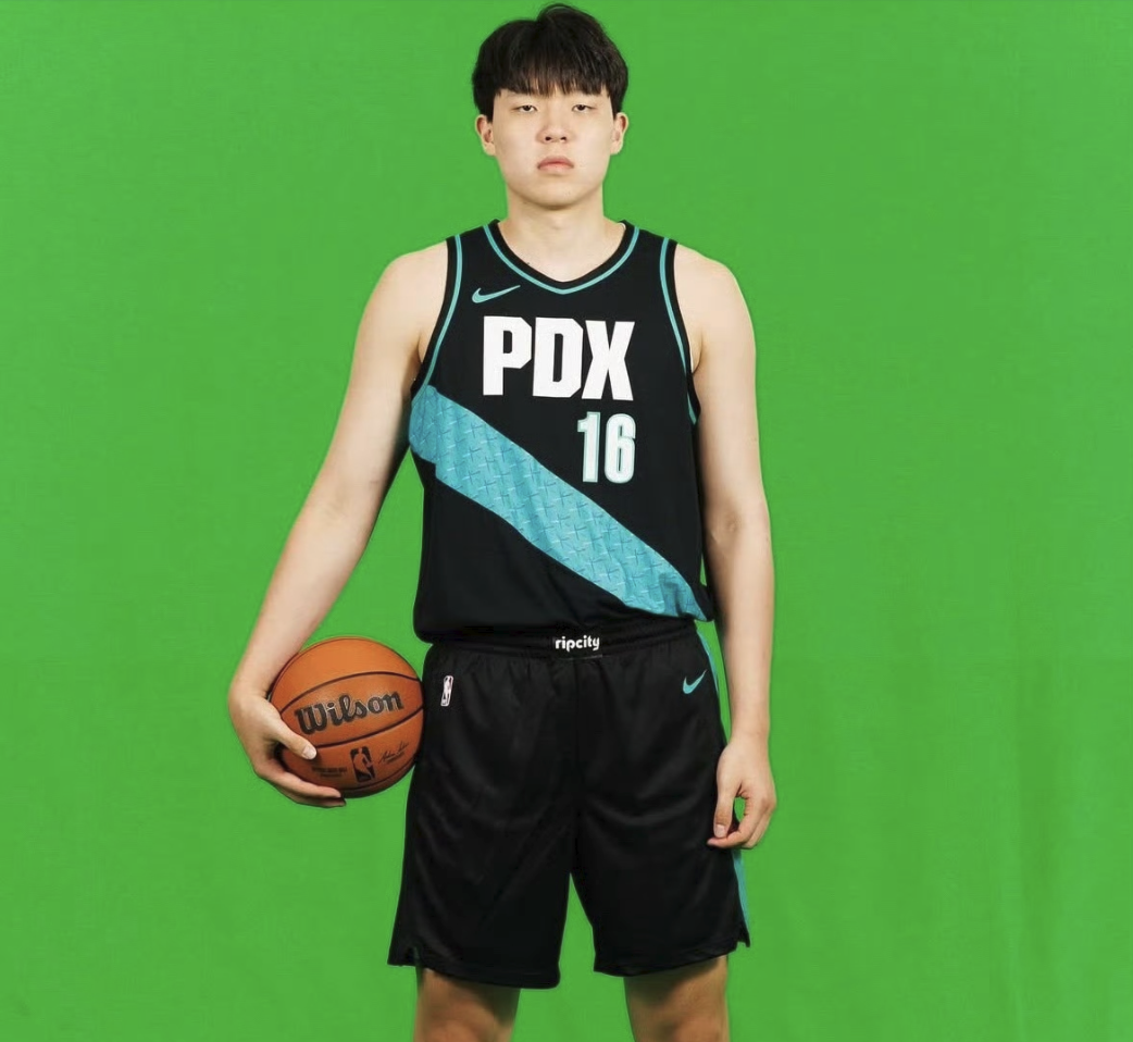 江南体育下载-杨瀚森砍13+7+3+2,率队122-129惜败!开拓者2号单打独斗,太抢戏